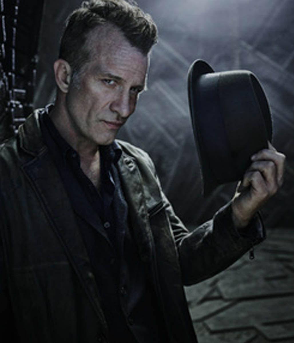 Thomas Jane The Expanse Detective Miller Coat